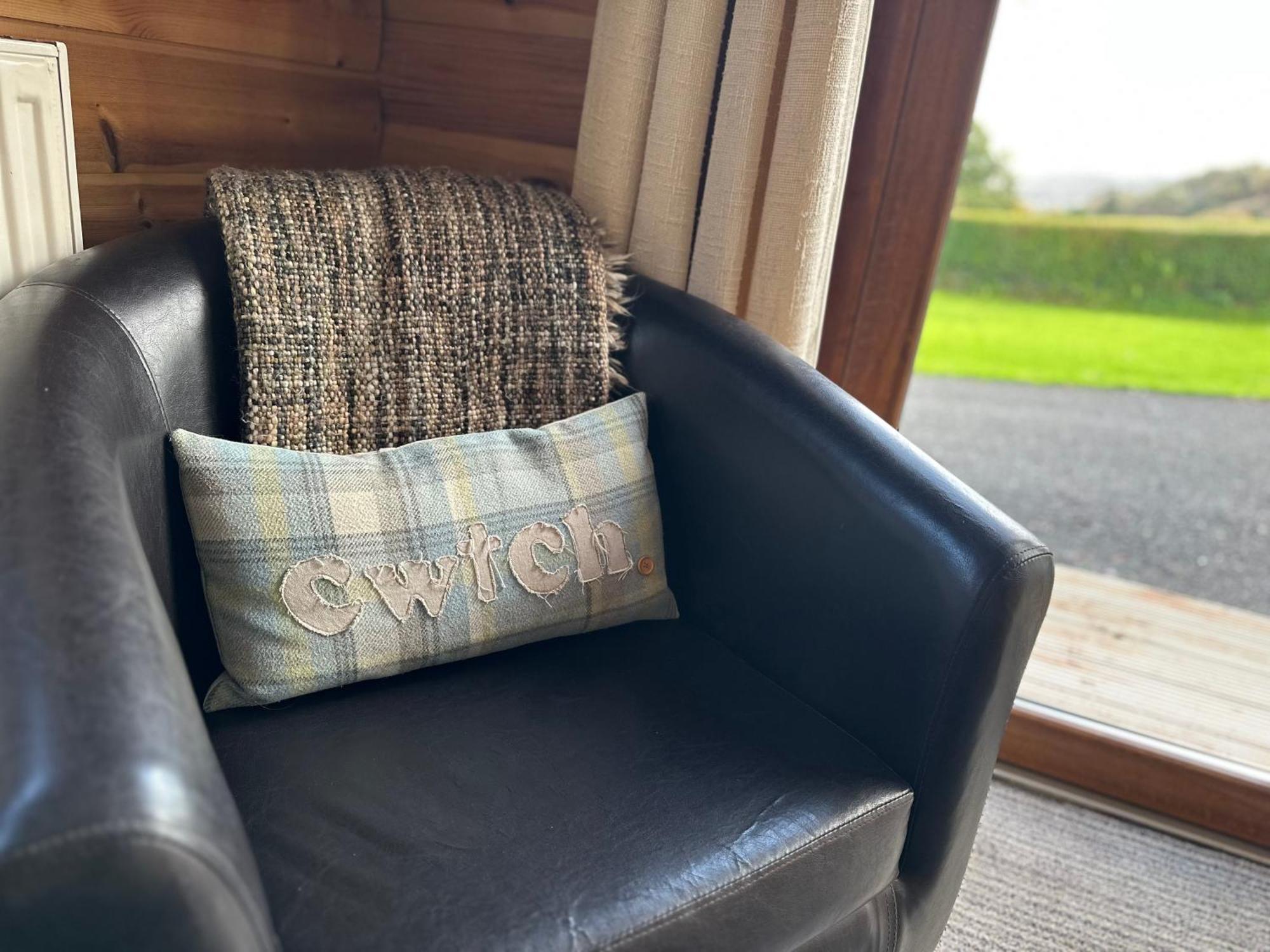 Swansea Log Cabin Pontardawe Exteriér fotografie