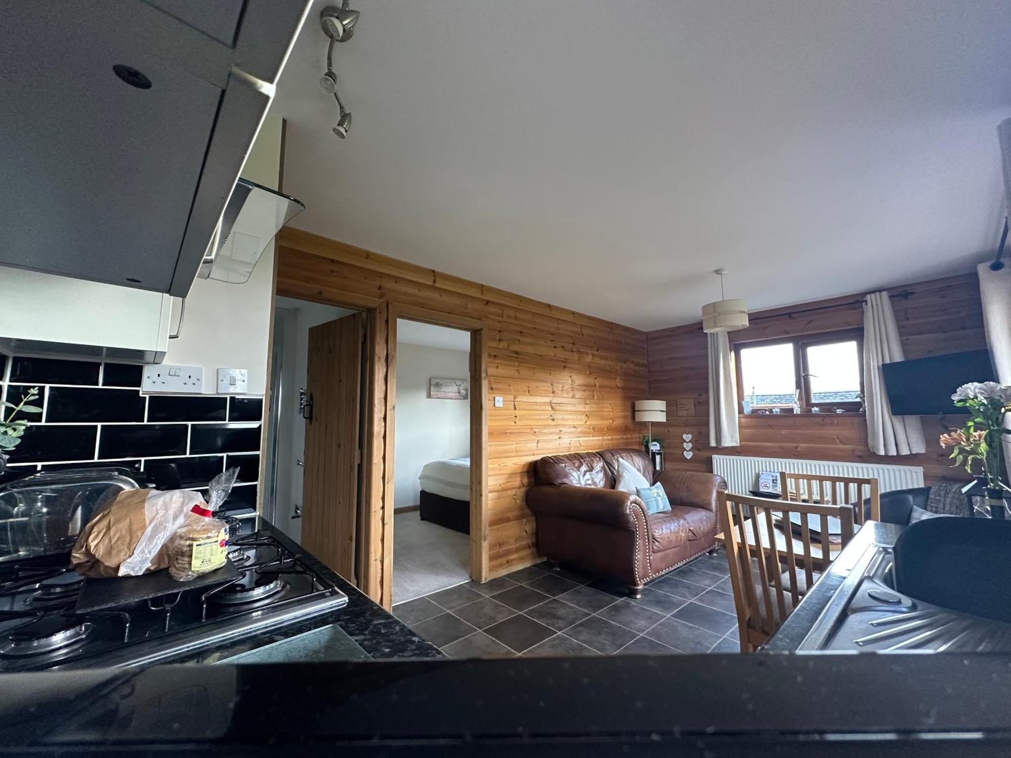 Swansea Log Cabin Pontardawe Exteriér fotografie